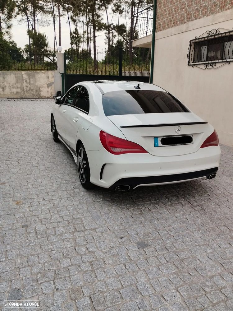 Mercedes-Benz CLA 220 CDI 7G-DCT AMG Line - 3