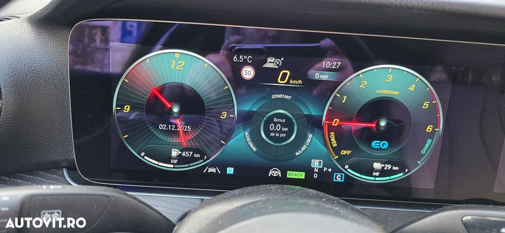 Mercedes-Benz E 300 4MATIC Aut. - 32