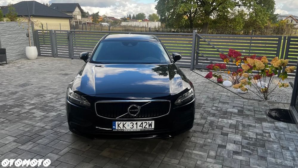Volvo V90 D4 Momentum - 2