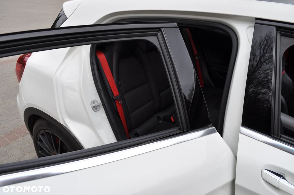 Mercedes-Benz GLA 45 AMG 4-Matic - 20