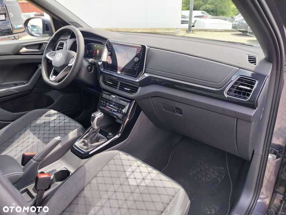Volkswagen T-Cross - 13