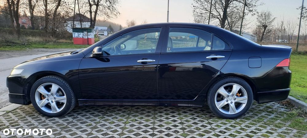 Honda Accord 2.0 Executive - 9