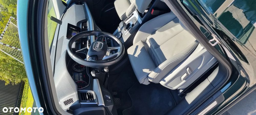 Audi Q5 35 TDI Quattro S tronic design - 2