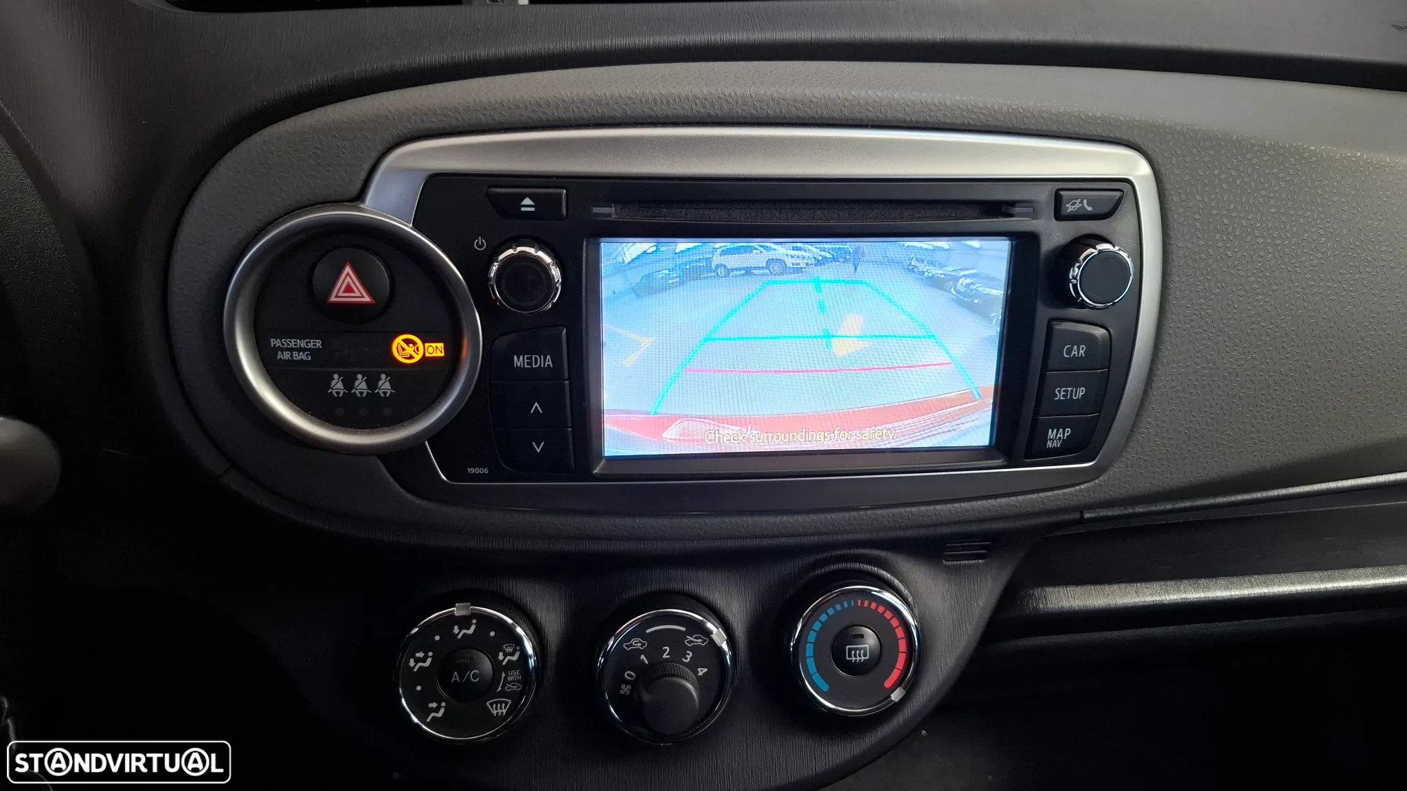 Toyota Yaris 1.4 D-4D Comfort+P.Style - 13