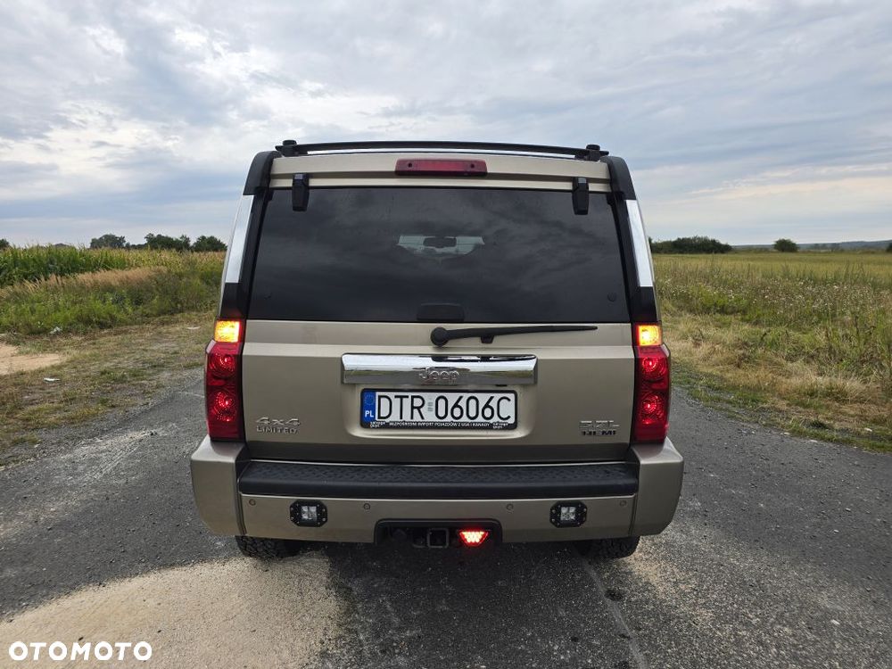 Jeep Commander 5.7 V8 HEMI Automatik Limited - 32