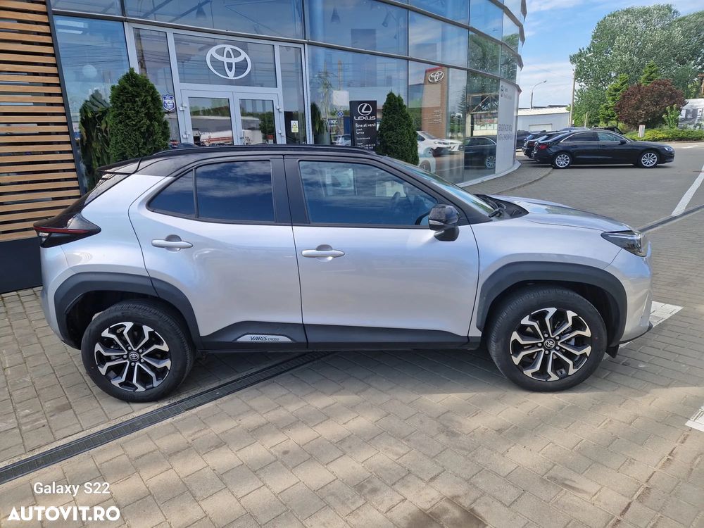 Toyota Yaris Cross 1.5 VVT-i HSD 116 4x4 HEV Dynamic - 5
