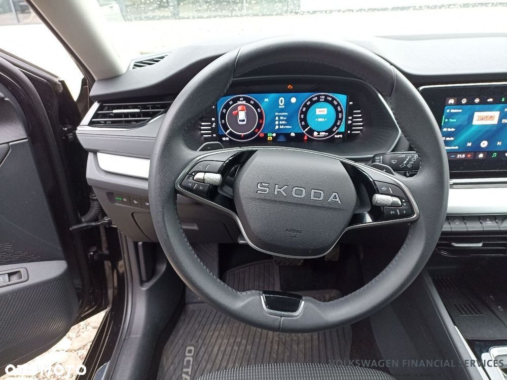 Skoda Octavia 1.5 TSI mHEV Selection DSG - 6