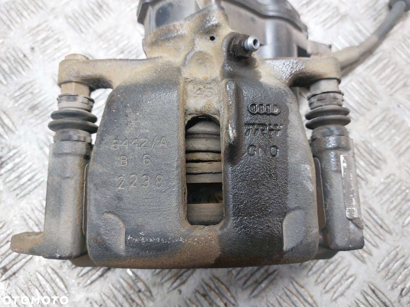 TARCZE HAMULCOWE TYŁ + KLOCKI + ZACISKI AUDI Q5 8R 8K0615601B 32335478 - 5
