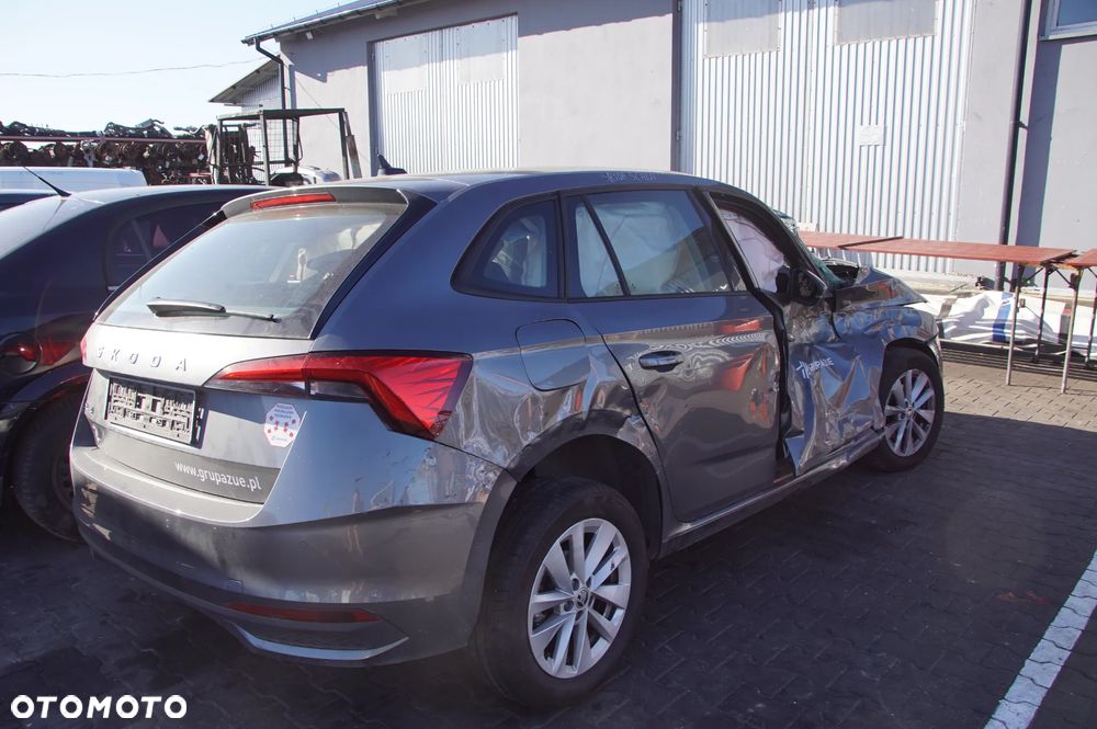 Auto na części - Skoda Scala Lift 1.5 TSI 150 KM DXDB VCF LF7C 2024R Silnik Skrzynia Zderzak Błotnik Klapa Drzwi Szyba Lusterko Lampa Sterownik Moduł Deska Kokpit Wyświetlacz - 4