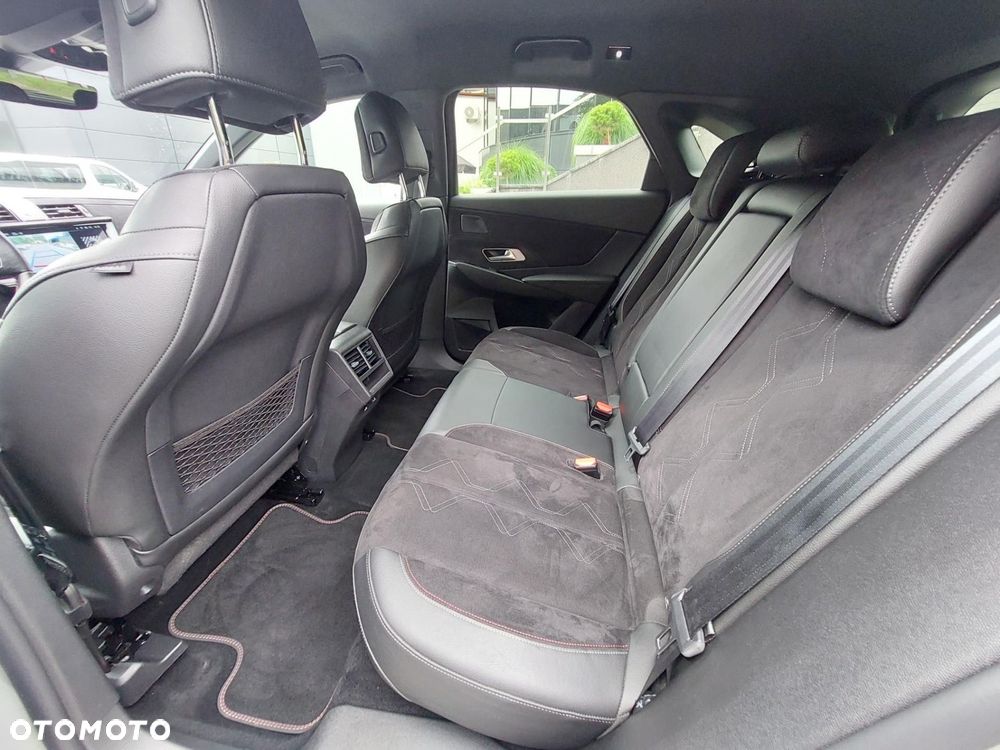 DS Automobiles DS 7 Crossback - 11