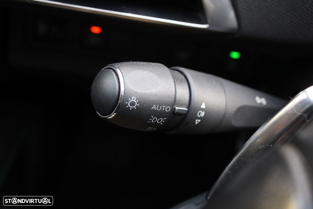 Peugeot 3008 PureTech 130 Stop & Start EAT6 Allure - 19