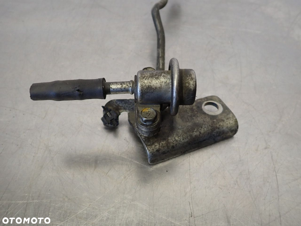ZAWÓR PALIWA REGULATOR INFINITI M37X 3.7 VVEL VQ37(VHR) - 4