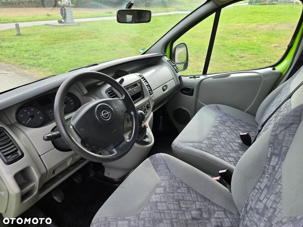Opel Vivaro - 31