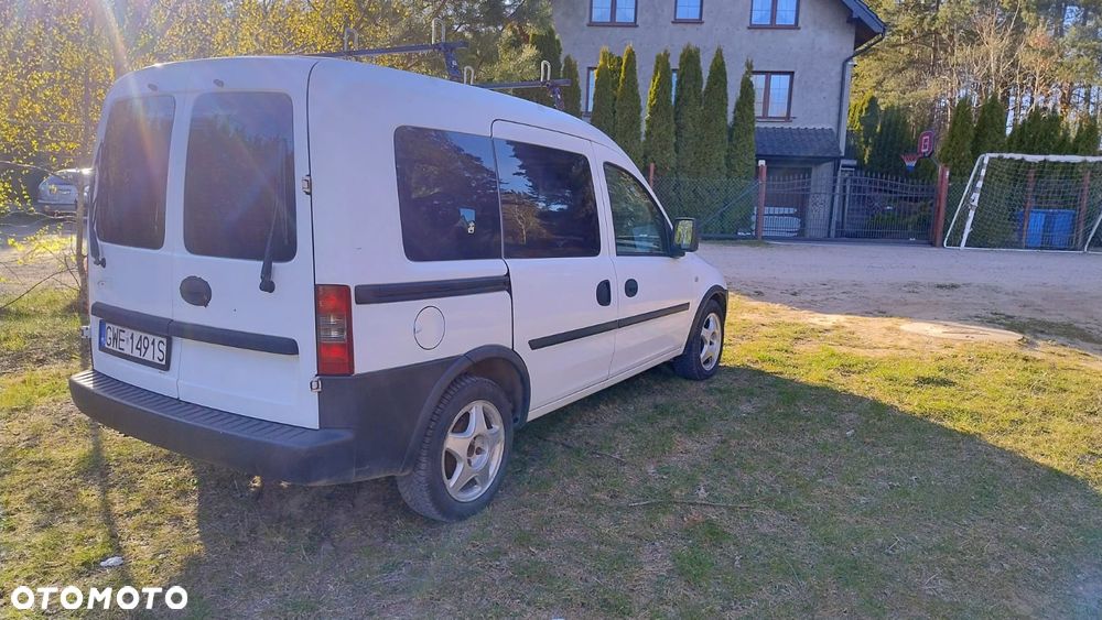 Opel Combo Tour Essentia - 4