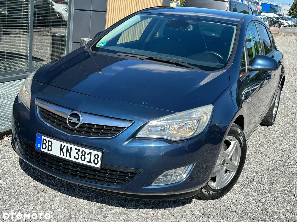 Opel Astra 1.7 CDTI DPF ecoFLEX TourerStart/Stop 150 Jahre - 3