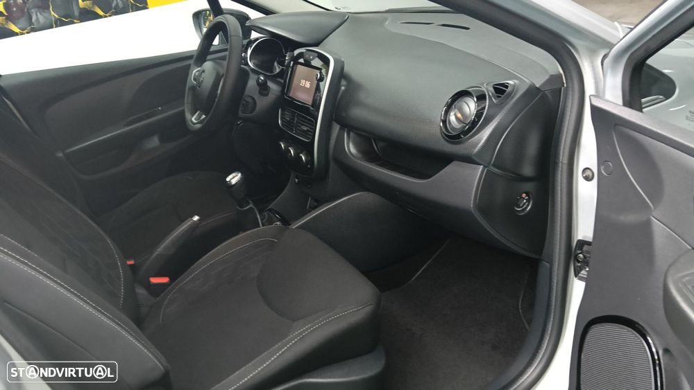 Renault Clio Sport Tourer 0.9 TCe Limited Edition - 24