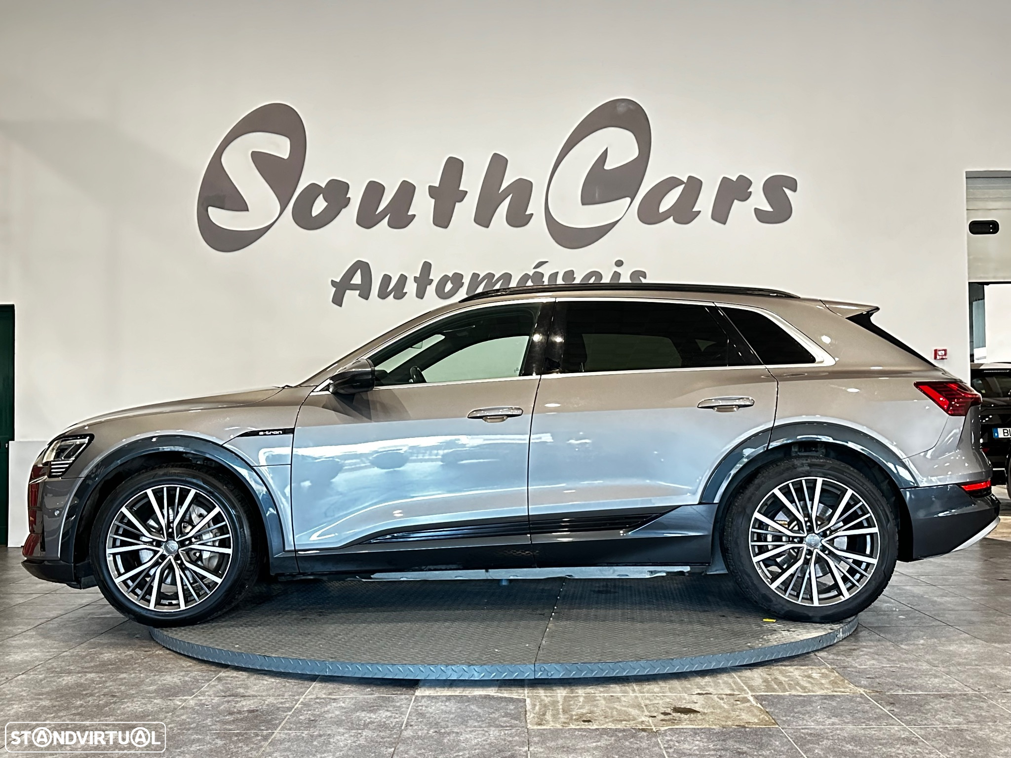 Audi e-tron 55 quattro S line - 10