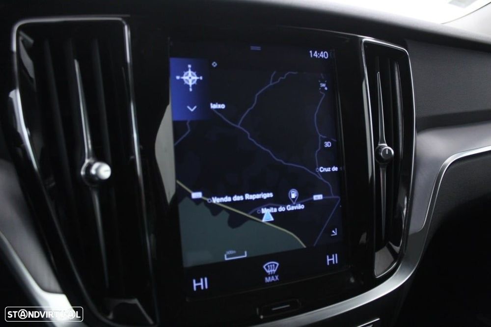 Volvo V60 2.0 D3 Momentum Plus - 28