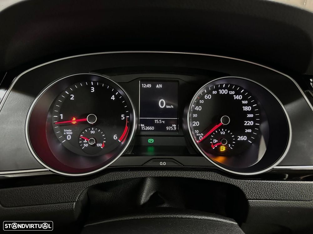 VW Passat Variant 2.0 TDI Confortline - 9
