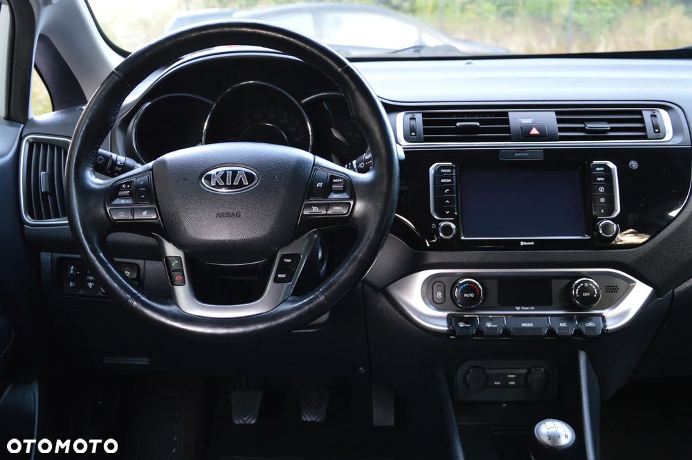 Kia Rio 1.2 Business Line - 11
