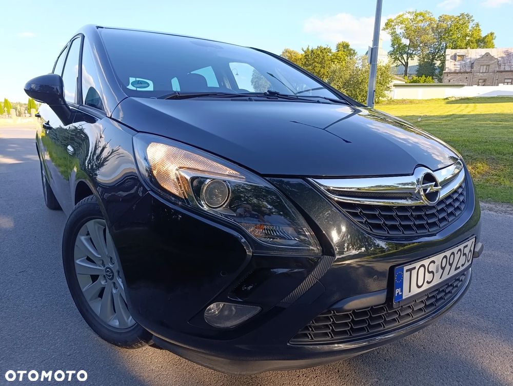 Opel Zafira - 1