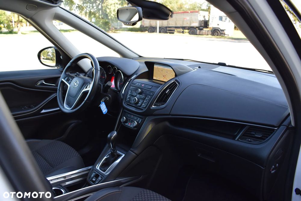 Opel Zafira 2.0 CDTI Cosmo - 27