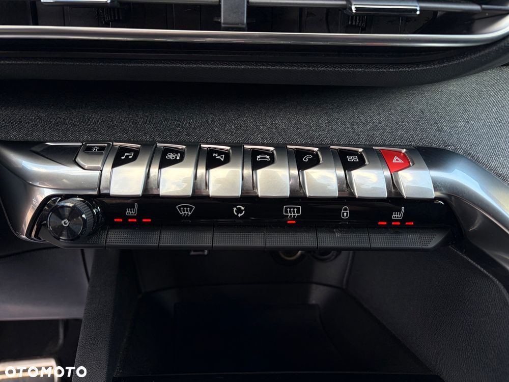 Peugeot 3008 - 13