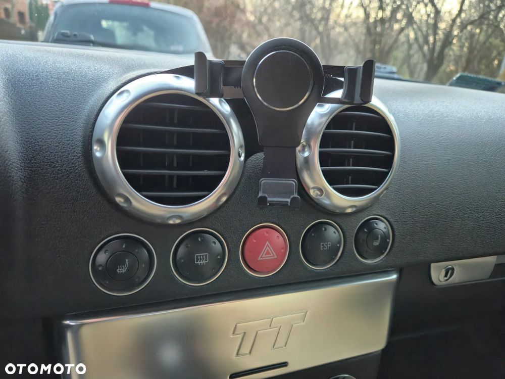 Audi TT Coupé 3.2 quattro DSG - 22