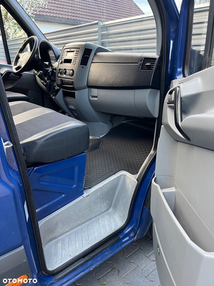 Mercedes-Benz SPRINTER - 15