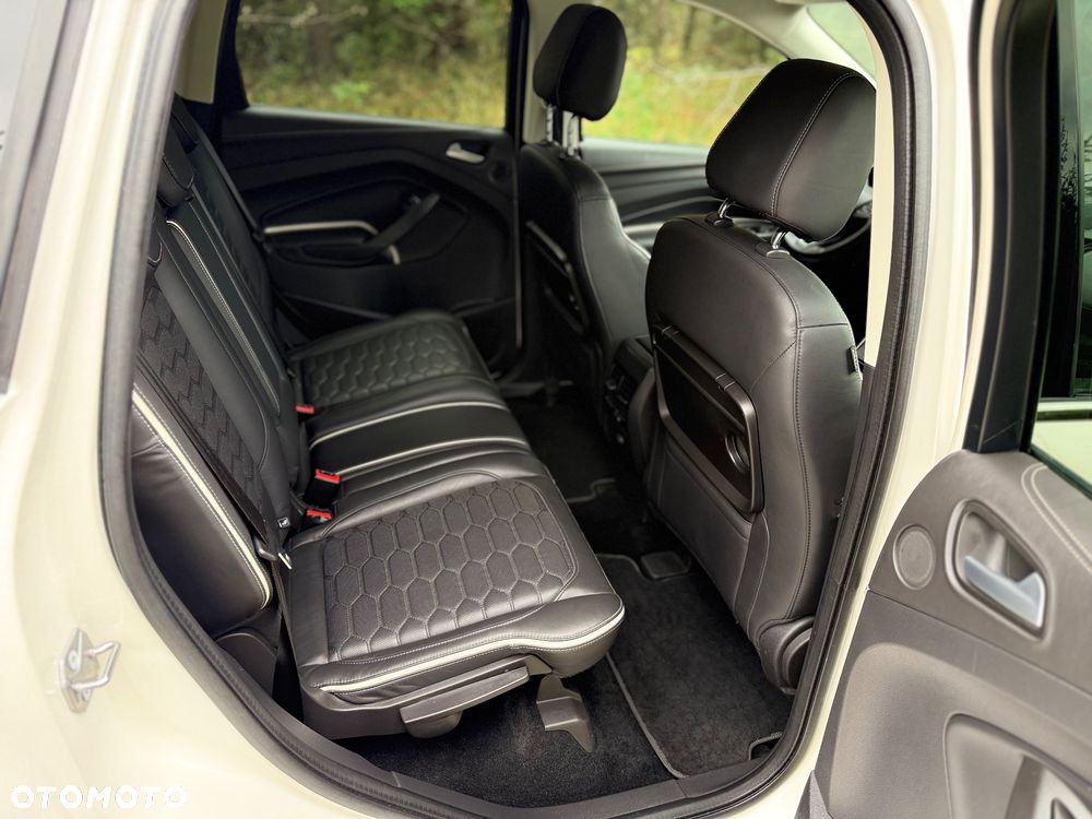 Ford Kuga 2.0 TDCi 4x4 Vignale - 15