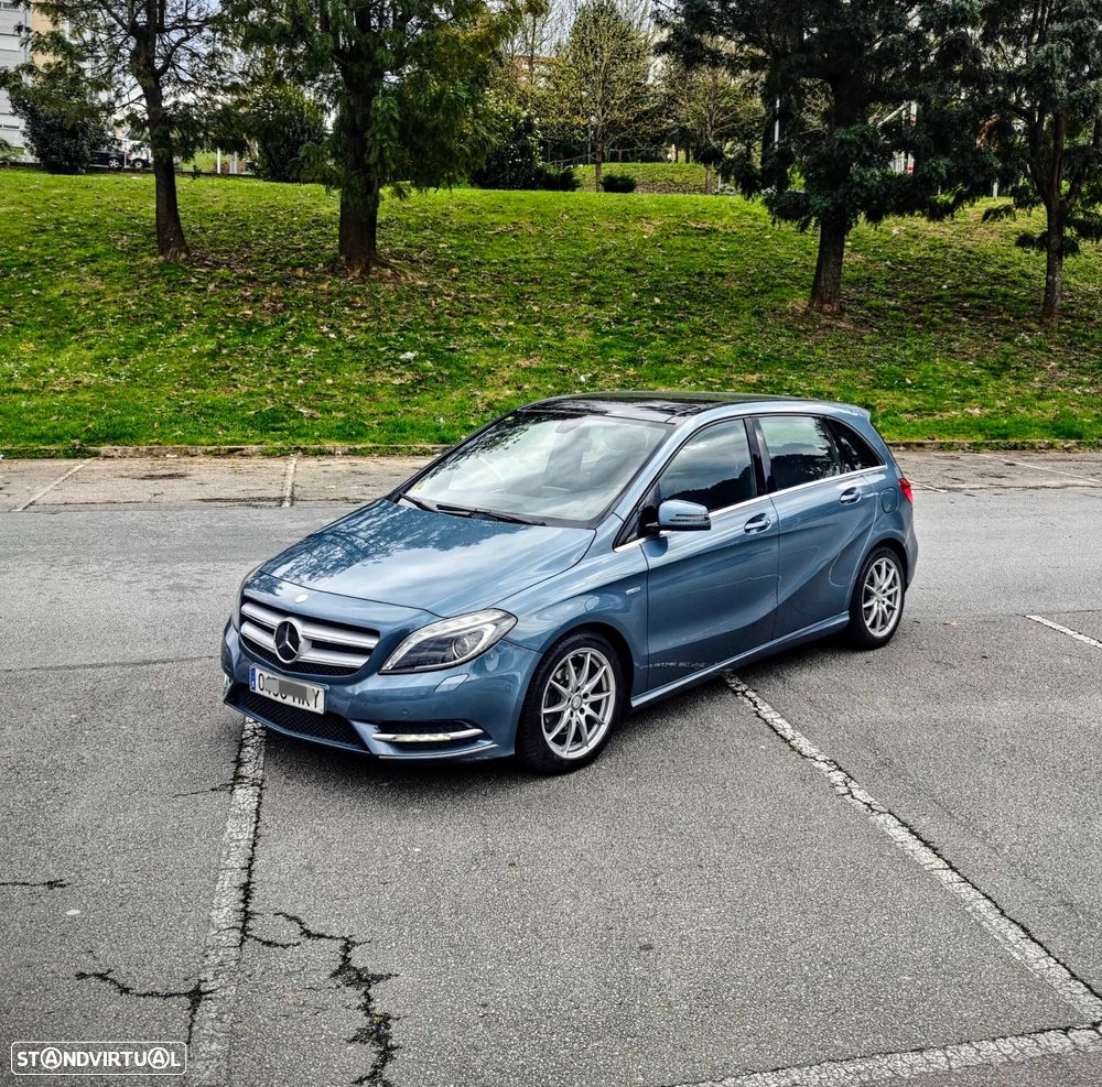 Mercedes-Benz B 200 CDI AMG Line Aut. - 1