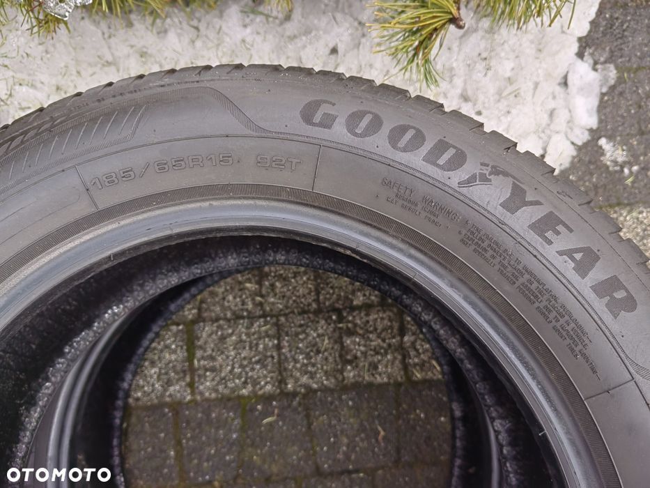 185/65R15 92T Goodyear Vector 4seasons gen-3 para 2022 całoroczne PC42 - 5