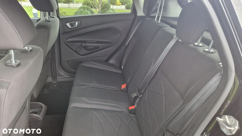 Ford Fiesta 1.5 TDCi Titanium - 14