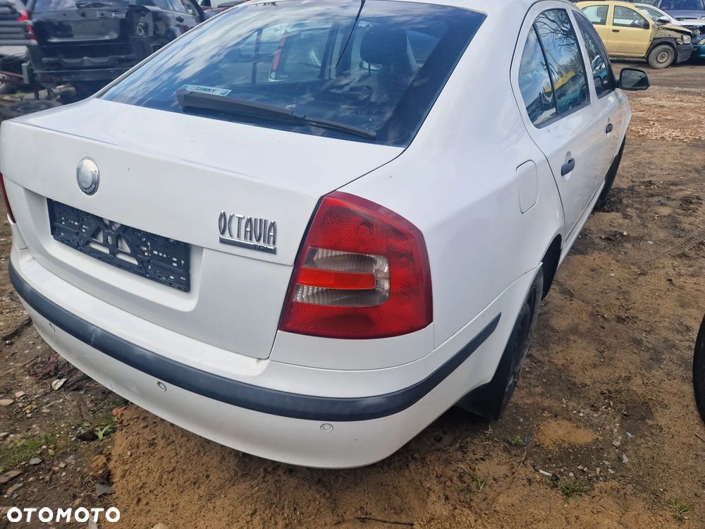 Skoda Octavia II F9E maska pokrywa silnika klapa bagażnika zderzak lampa reflektor pas przedni stop lampy - 4