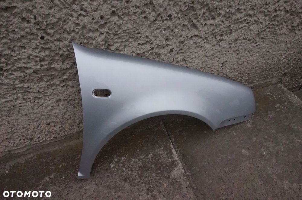 BŁOTNIK PRZEDNI PRAWY VW GOLF IV LA7W - 3