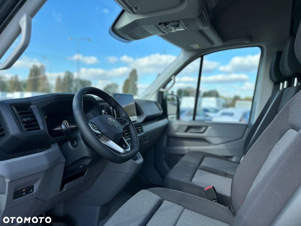Volkswagen Crafter 35 2.0 TDI L3H3 177 KM AUTOMAT - 16