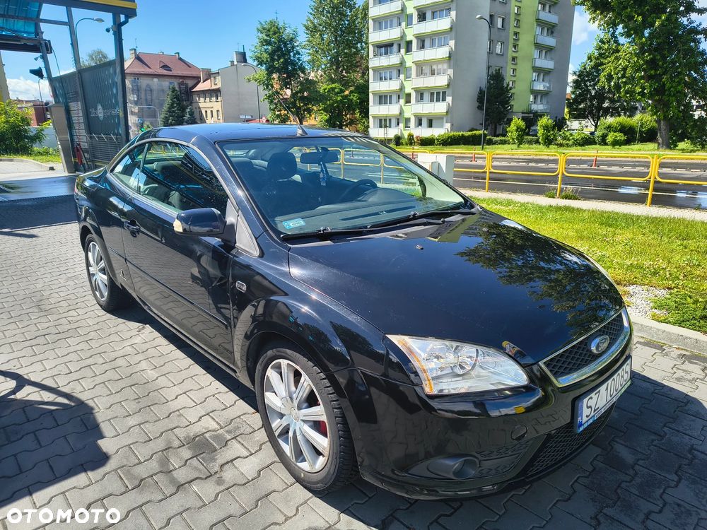 Ford Focus 1.6 Ambiente - 2