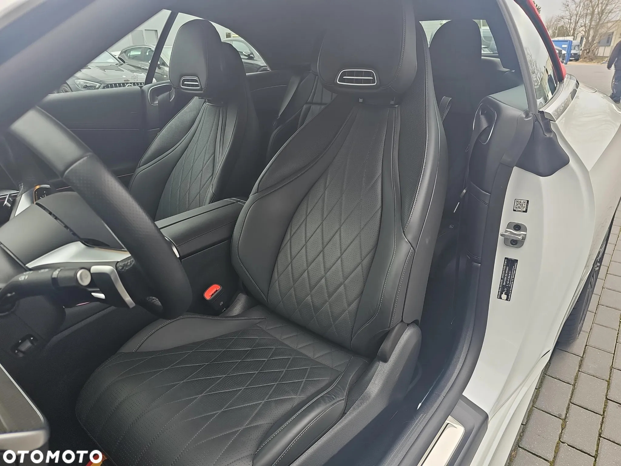 Mercedes-Benz CLE 300 4Matic Cabrio 9G-TRONIC - 10