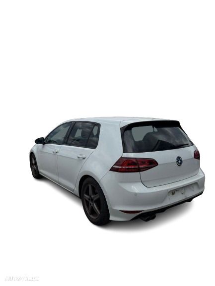 Usa/usi VW Golf 7 R-Line 2012-2017 2.0 TDI cod motor: CRBC cutie manuala 6 trepte: PFL cod culoare: 0Q / C9A - 4