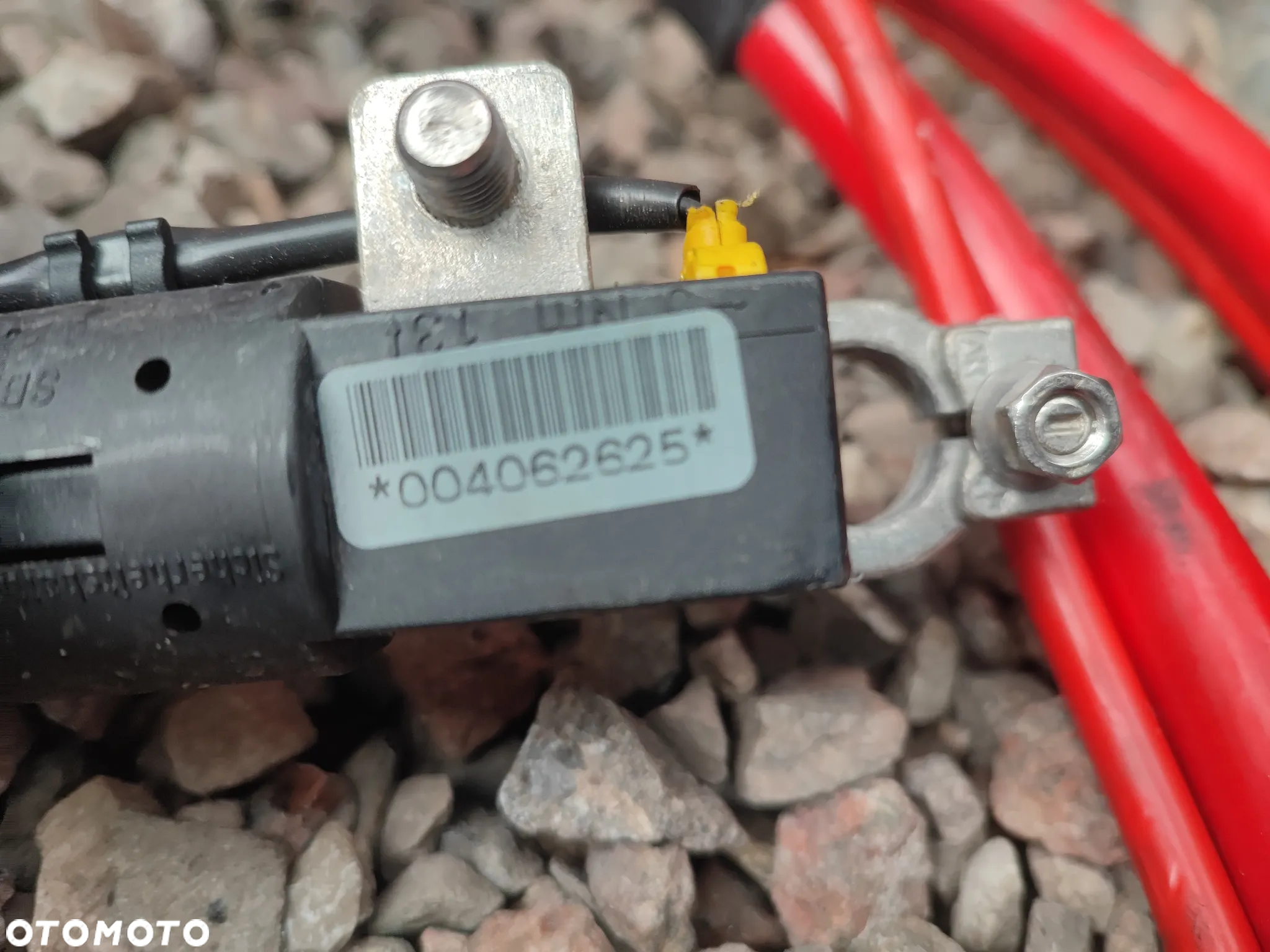 BMW E46 ORYGINALNY KOMPLETNY KABEL AKUMULATORA PLUSOWY NA TYŁ + KLEMA + BEZPIECZNIK O NR. 61 12 8 373 945 OEM W BARDZO DOBRYM STANIE DO SILNIKÓW BENZYNOWYCH - 17