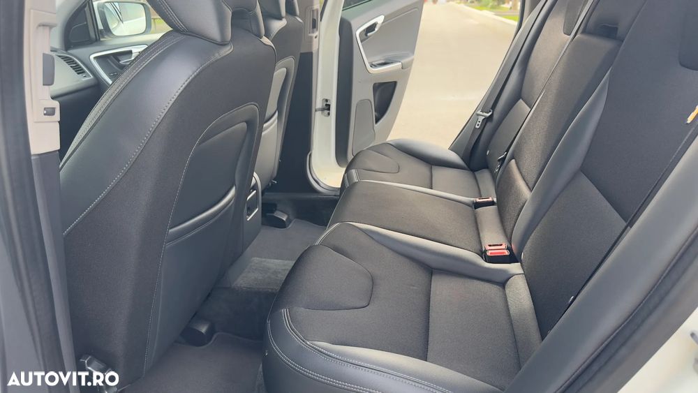 Volvo XC 60 D4 VEA Start-Stop Momentum - 15