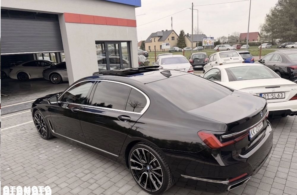 BMW Seria 7 740Li - 8