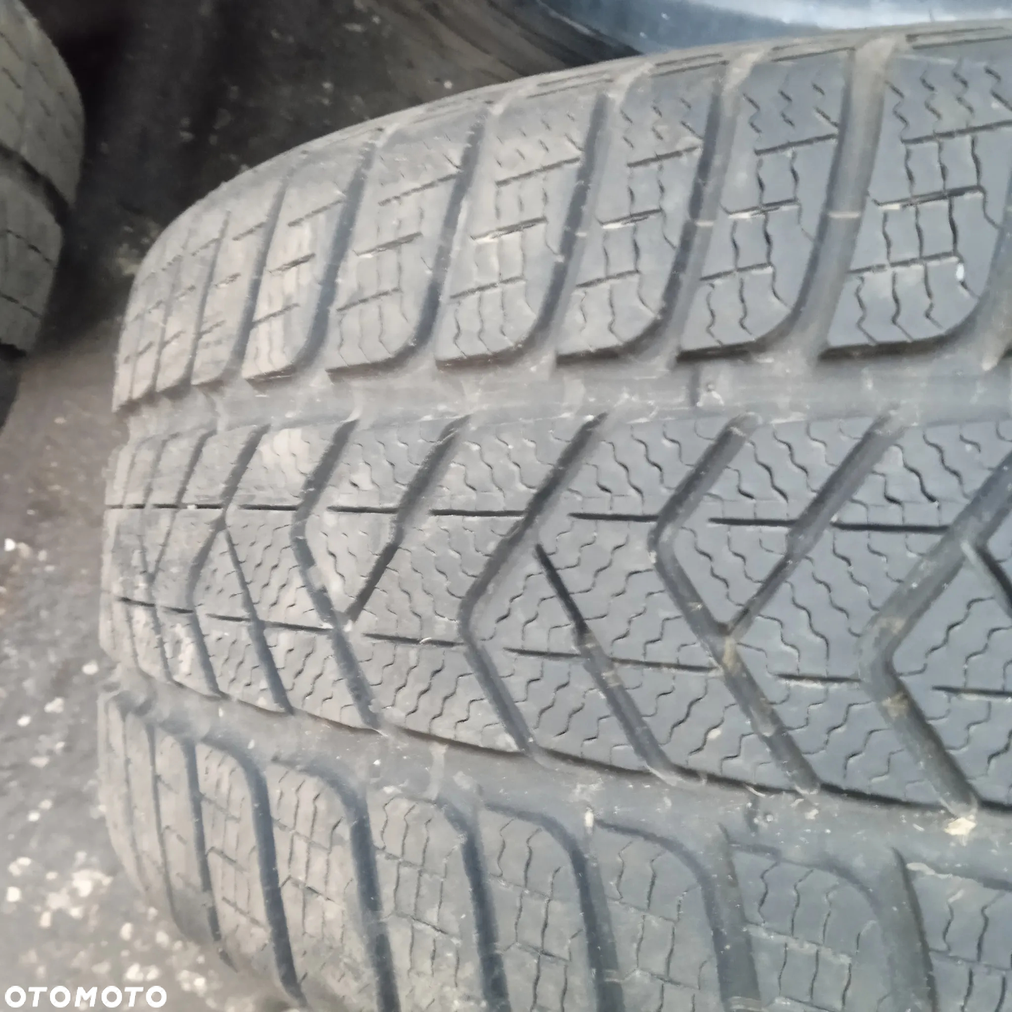 Opony Pirelli 245/40/18 zima - 3