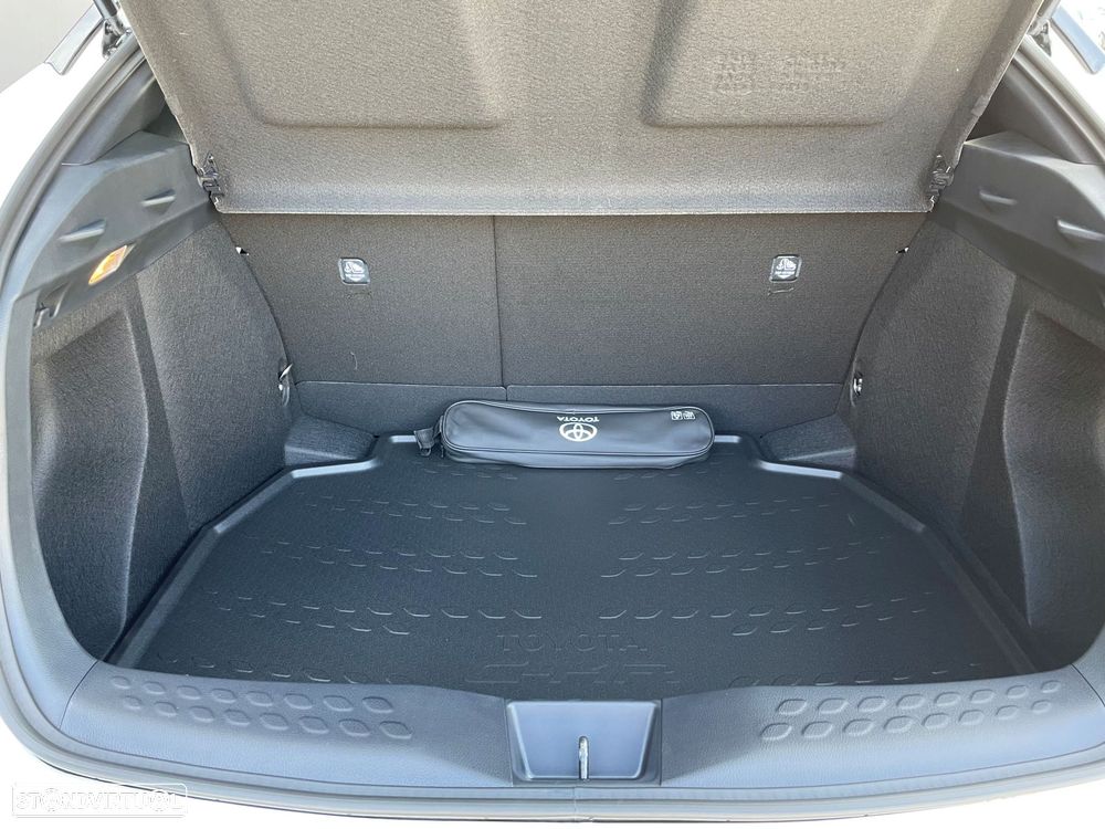 Toyota C-HR 1.8 Hybrid Square Collection - 12