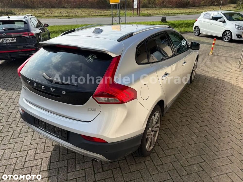 Volvo V40 Cross Country - 3
