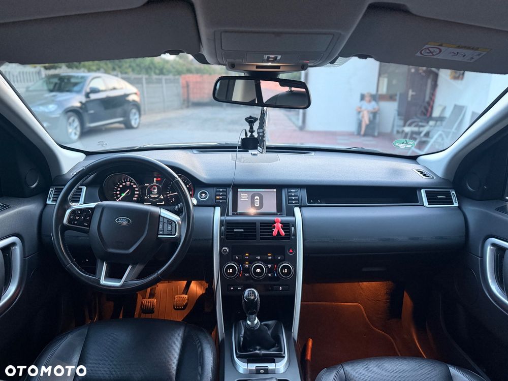 Land Rover Discovery Sport 2.0 TD4 Pure - 17