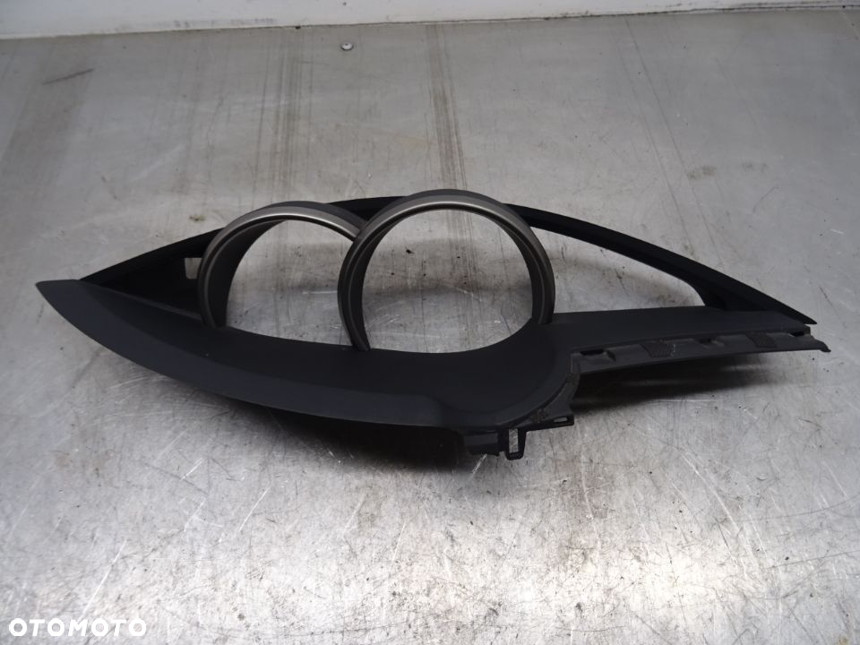 TOYOTA VERSO 09-12 2.2 D-CAT OBUDOWA ZEGARÓW LICZNIKA - 2