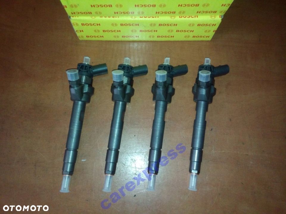 WTRYSKIWACZE BMW 1 5 F10 F20 F30 2,0D 13537810702