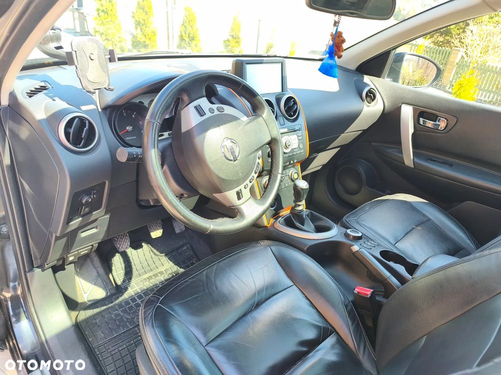 Nissan Qashqai 2.0 dCi 4x4 Tekna Premium - 18