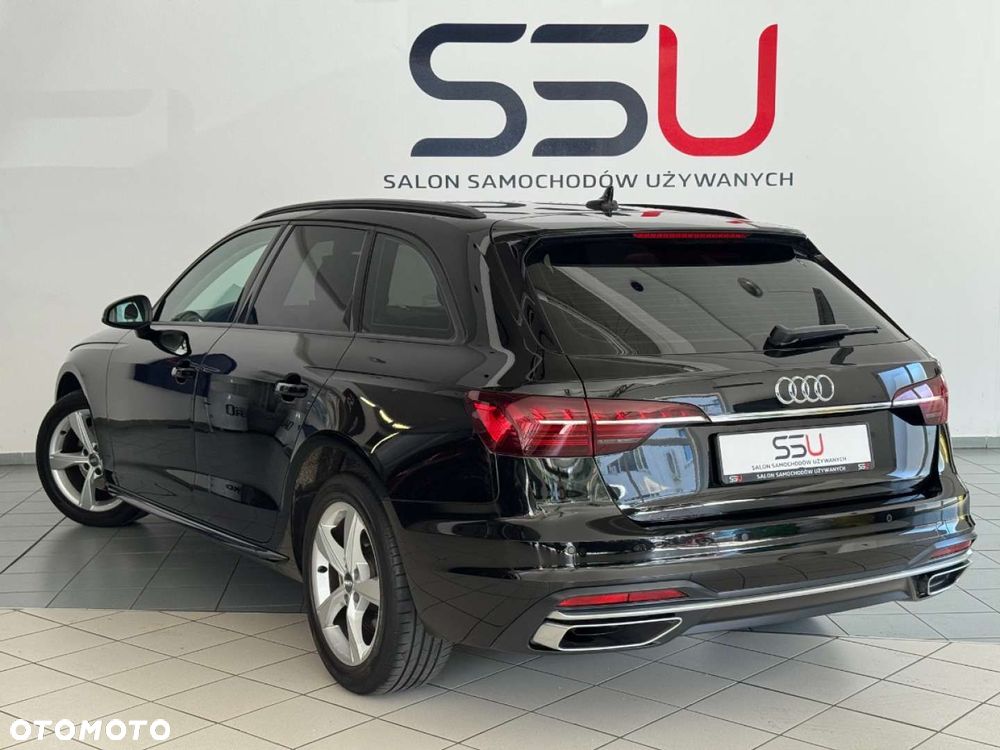 Audi A4 - 4